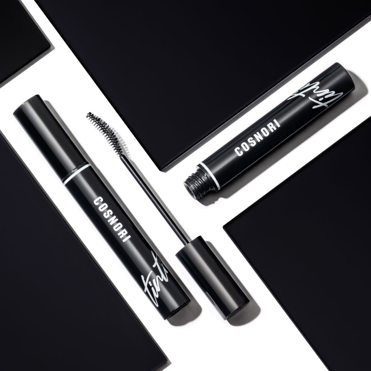 COSNORI Eyelash Tinting Serum 01 Deep Black (9g)