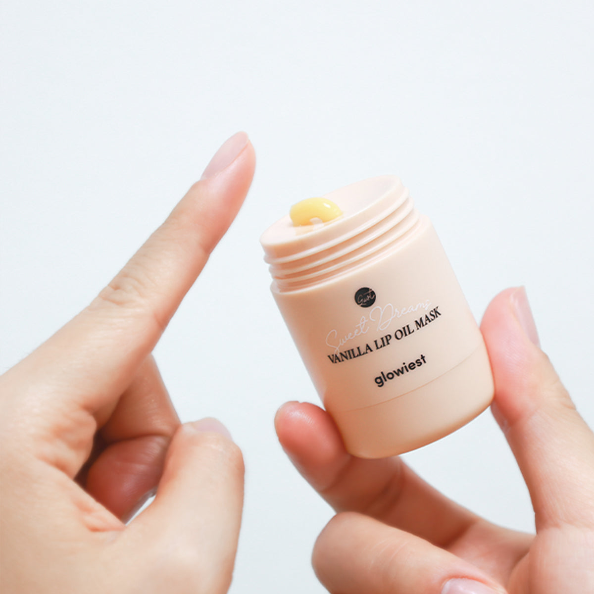 glowiest Sweet Dreams Vanilla Lip Oil Mask
